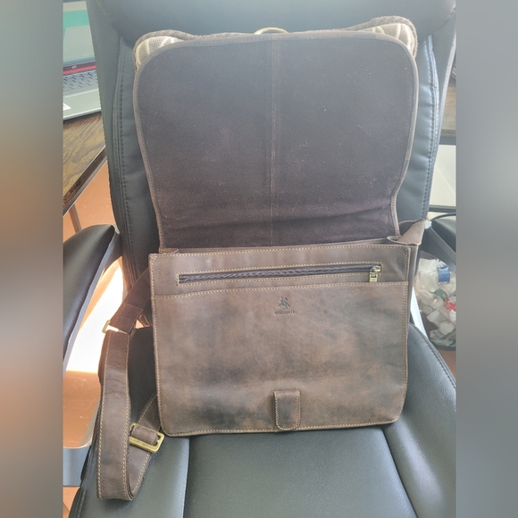 Visconti Handbags - Visconti Leather Messenger Bag